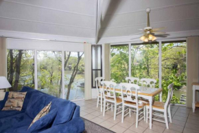Unit 7 - 2 Bedroom Treetop Villa